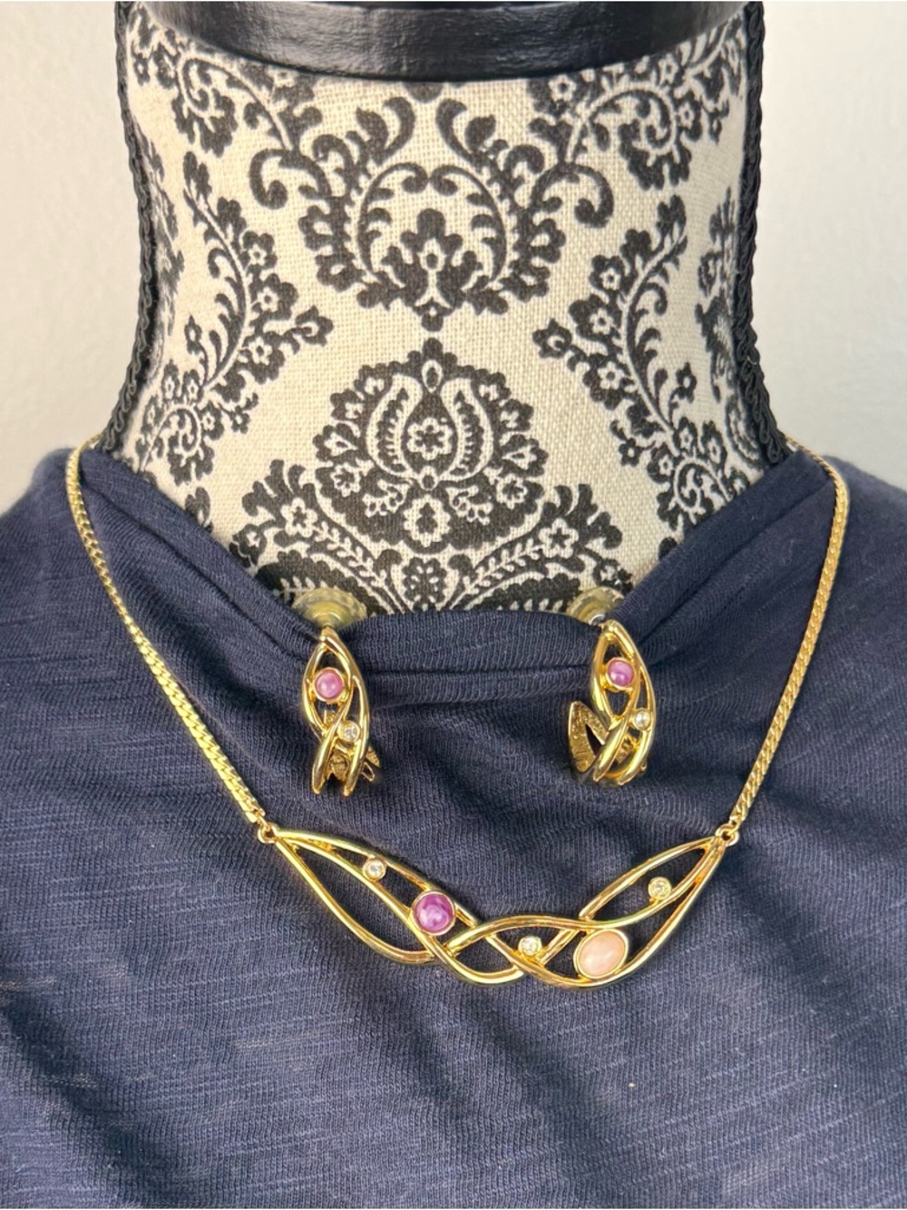 Avon Gold-Tone Necklace with Purple and Cream Stones